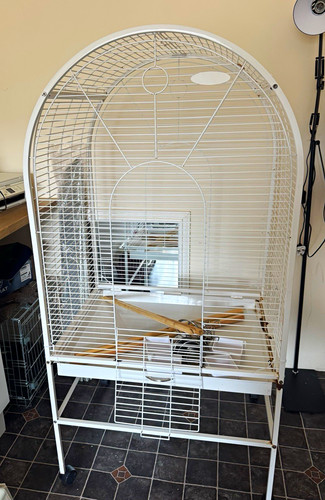Large white metal wire - large,